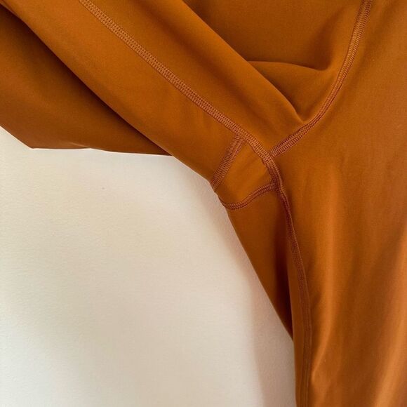 Everlane ReNew High Waisted Legging In The Color Amber - Picture 5 of 8